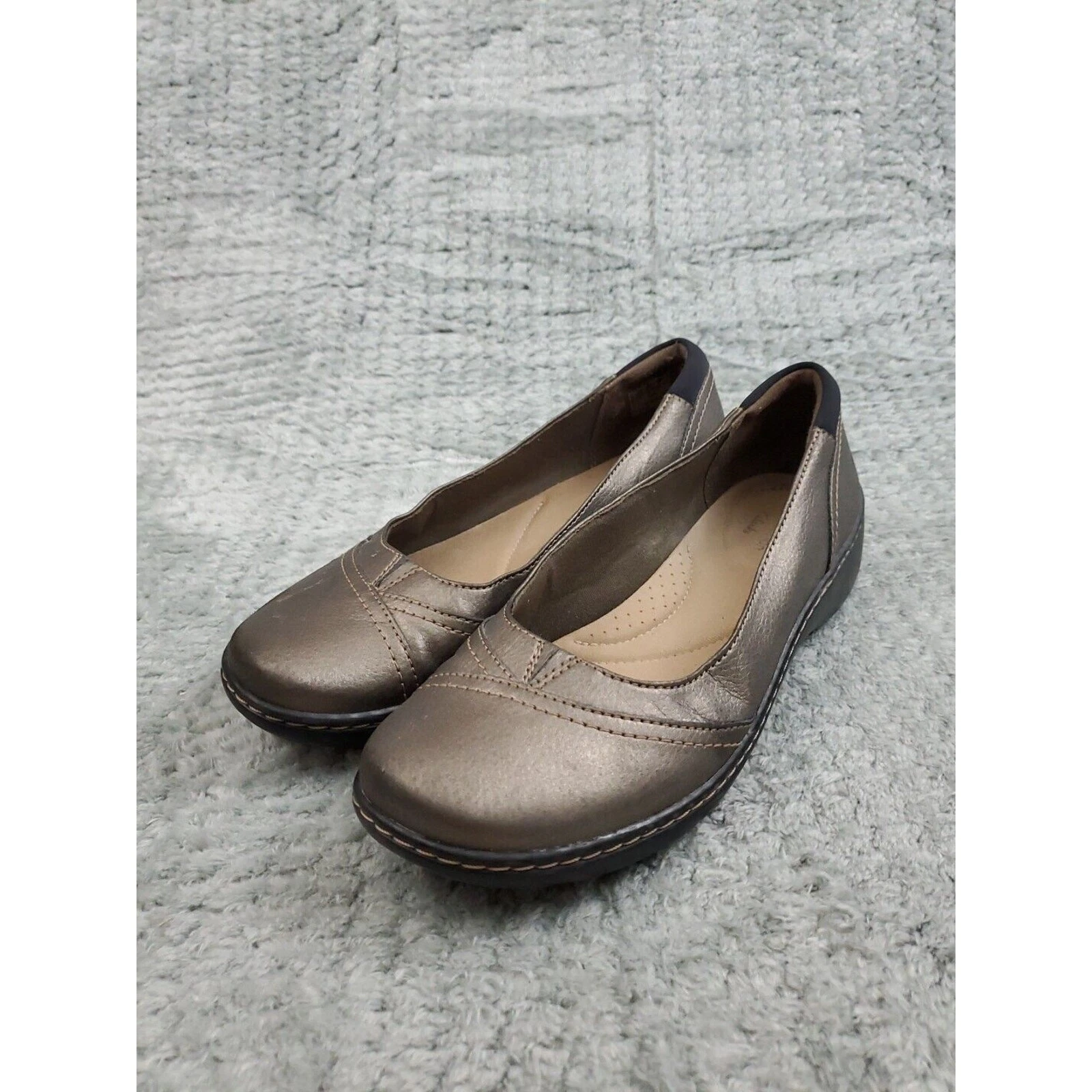 Mocassini Clarks scarpe slip on donna taglia 7 5 M marrone pelle metallizzata comode