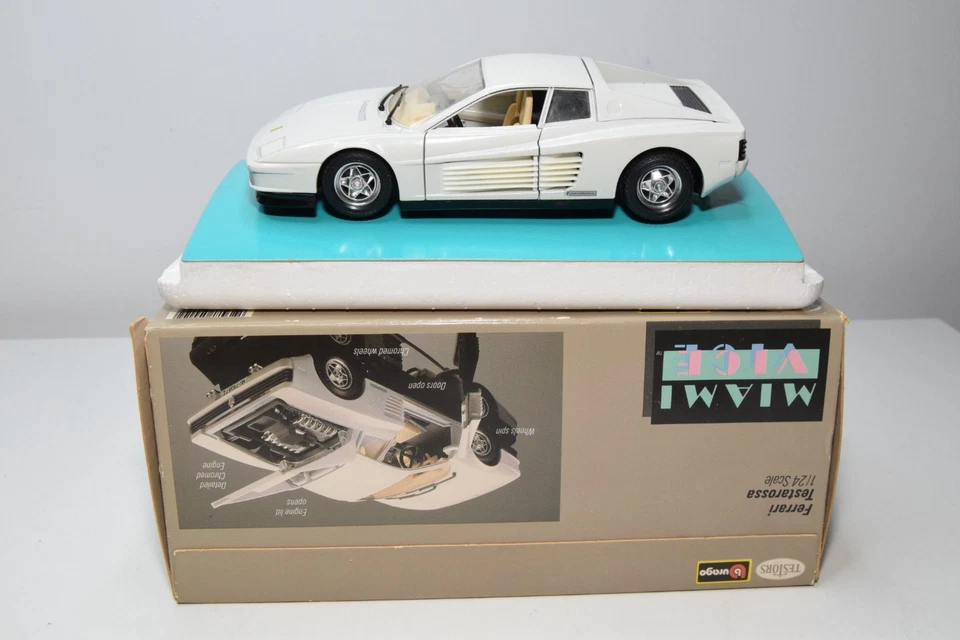 B70 1:24 BBURAGO BURAGO 5001 FERRARI TESTAROSSA MIAMI VICE WHITE MIB RARE - Photo 2/4