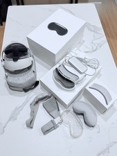 Apple Vision Pro 1TB Standalone VR Headset + Extra Straps and Shell Travel Case