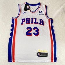 LeBron James Tops 2013-14 List of Best Selling NBA Jerseys 31