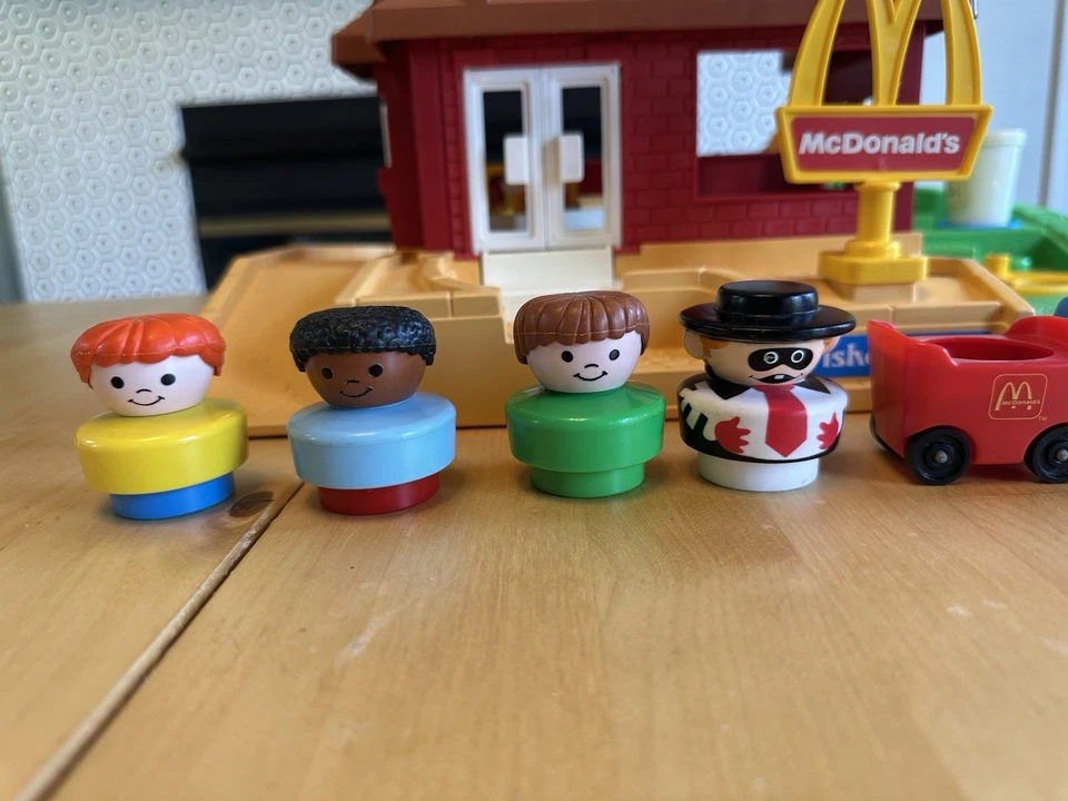 Vintage Fisher Price Little People McDonalds Restaurant 1989 #2552 Toy Playset - Image 3 of 4