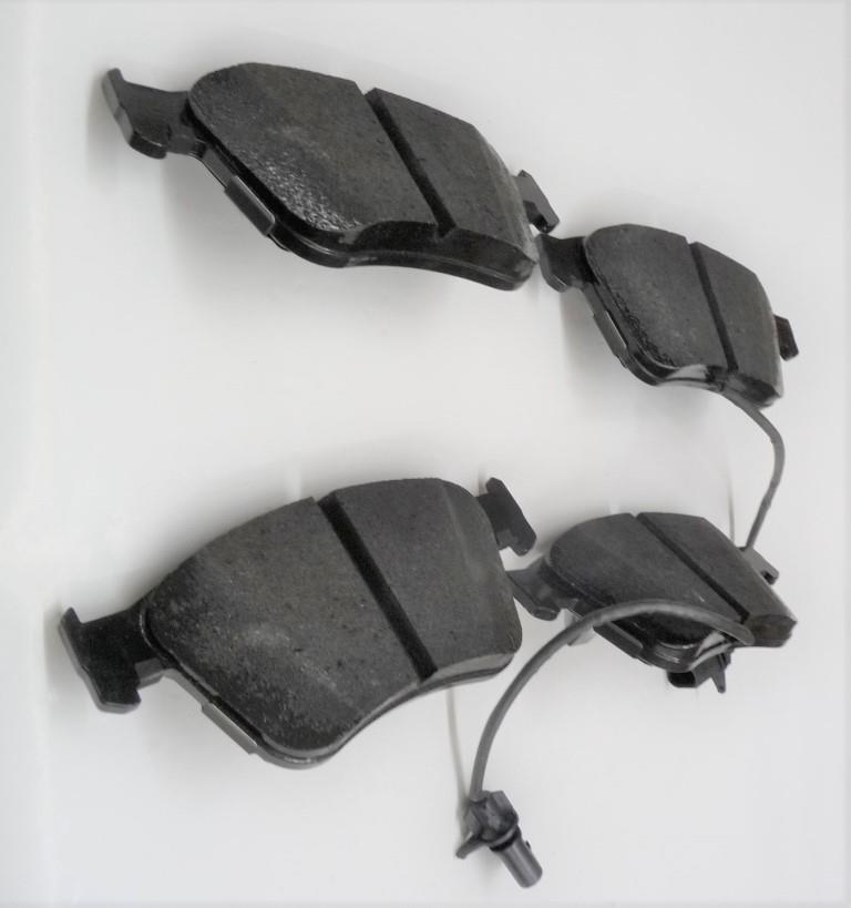 2004-2018 Bentley Continental GT GTC Front Brake Pad Set 3W0698151AA OEM A1