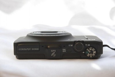 Mint] Nikon Coolpix S9300 Black 16.0MP Digital Camera English