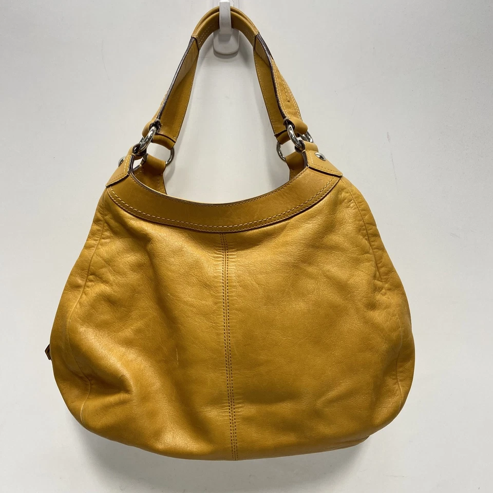 Bolso Hobo CoachF15075 Amarillo Soho Lynn Hebilla Plateada Foto 3 de 4