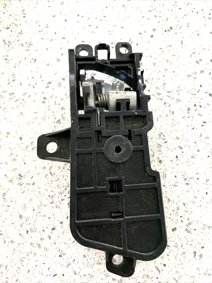 Manija de puerta delantera interior paso derecho Hyundai Sonata 2011 2014 82620 3S000 OEM Foto 3 de 4