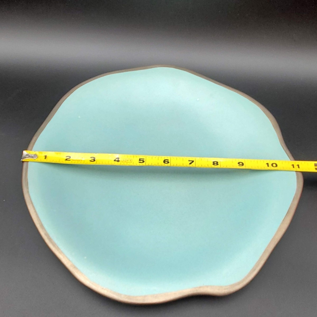 RARE Julie Sanders Gold Trim Cyclamen Pottery 12” Dinner Plate