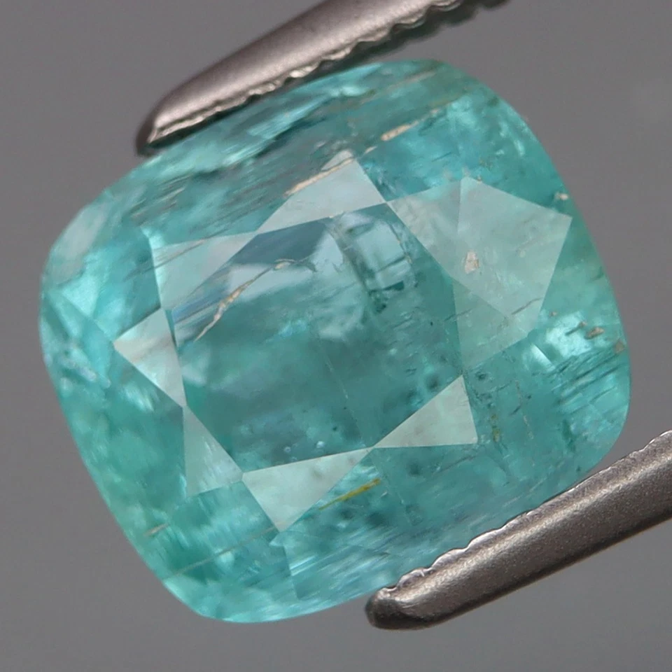 2.46Ct.OUTSTANDING! Real Natural Sea Green Emerald Gemstone Nigeria Precious! - Image 1 of 4