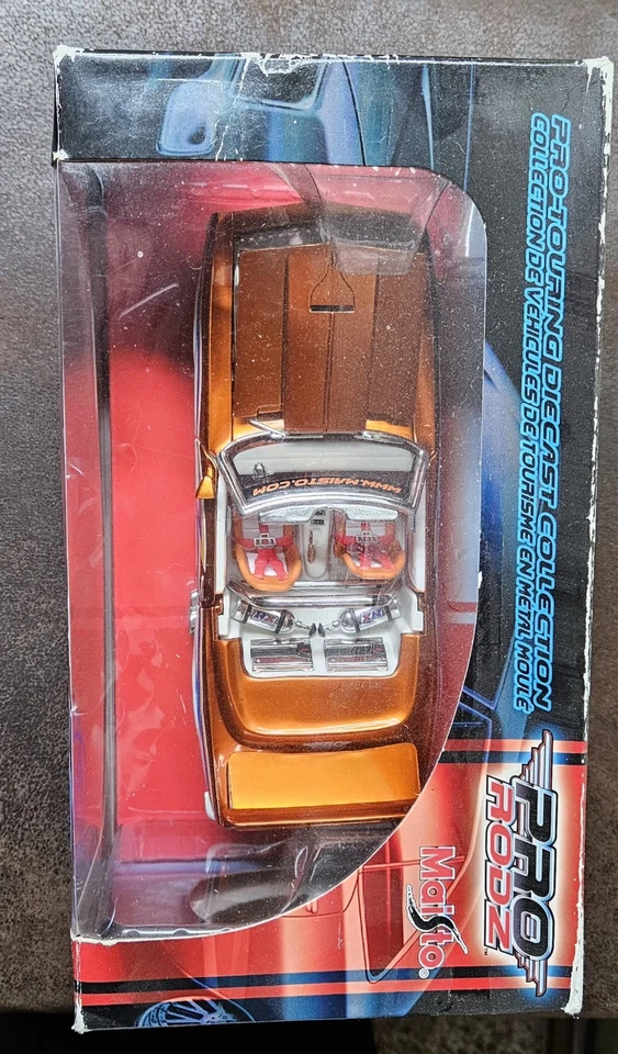 Chevrolet Camaro SS 1968 Maisto Pro Rodz 1:24 blanco perla/naranja Foto 4 de 4
