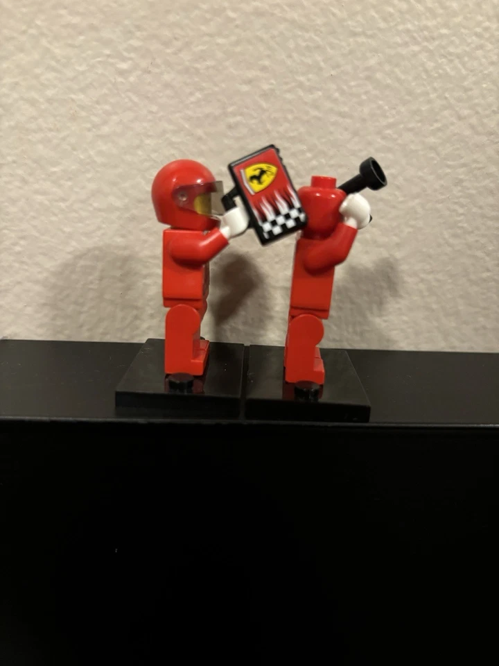 Lot Of 2 Retired Lego Ferrari Minifigures - Image 2 of 4