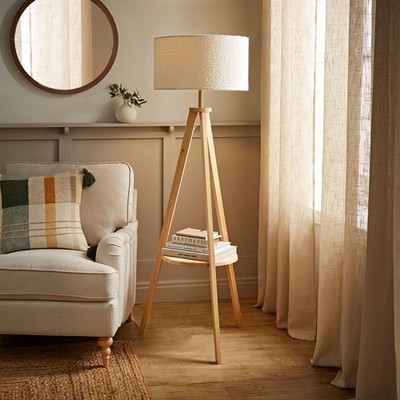 Stehlampe Tripod Standleuchte mit Ablage Regal Boucle Lampenschirm