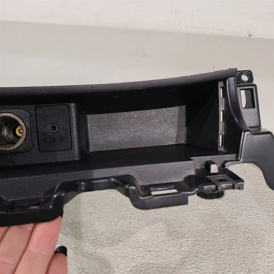 09-15 Mazda Miata MX5 consola central almacenamiento inserto toma de corriente conjunto Aa7426 Foto 3 de 4