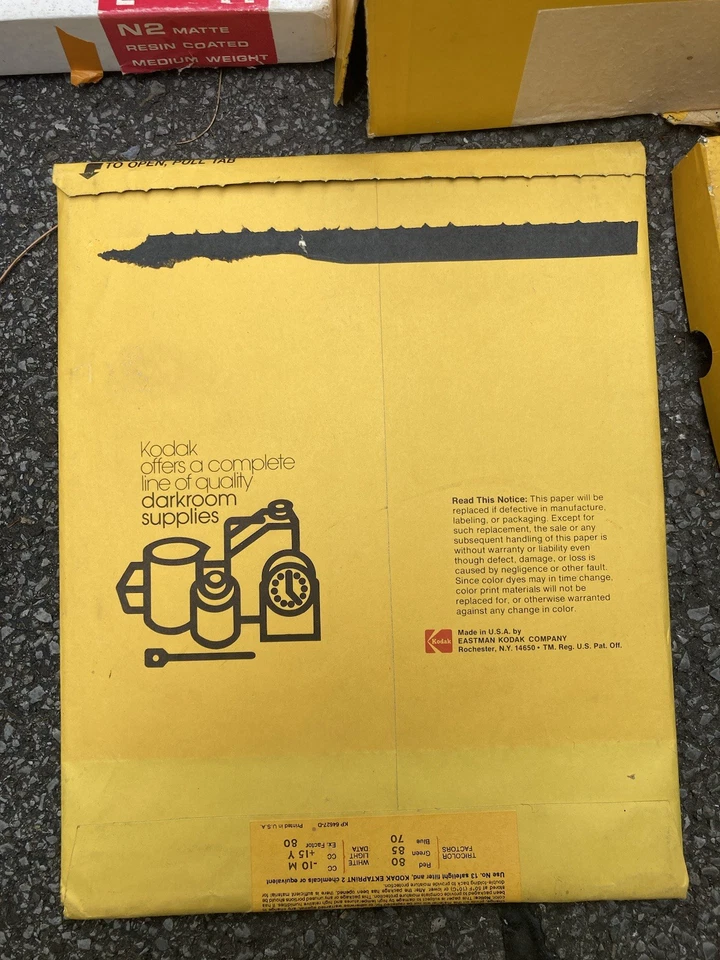LOT 50 Sheets of Kodak Photographic Paper Polycontrast F Rapid NOS 8x10 11x14 - Image 4 of 4