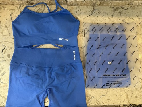 DFYNE FULL ELECTRIC BLUE SET  Impact Shorts 4.5" With Sports Bra Medium Seamless