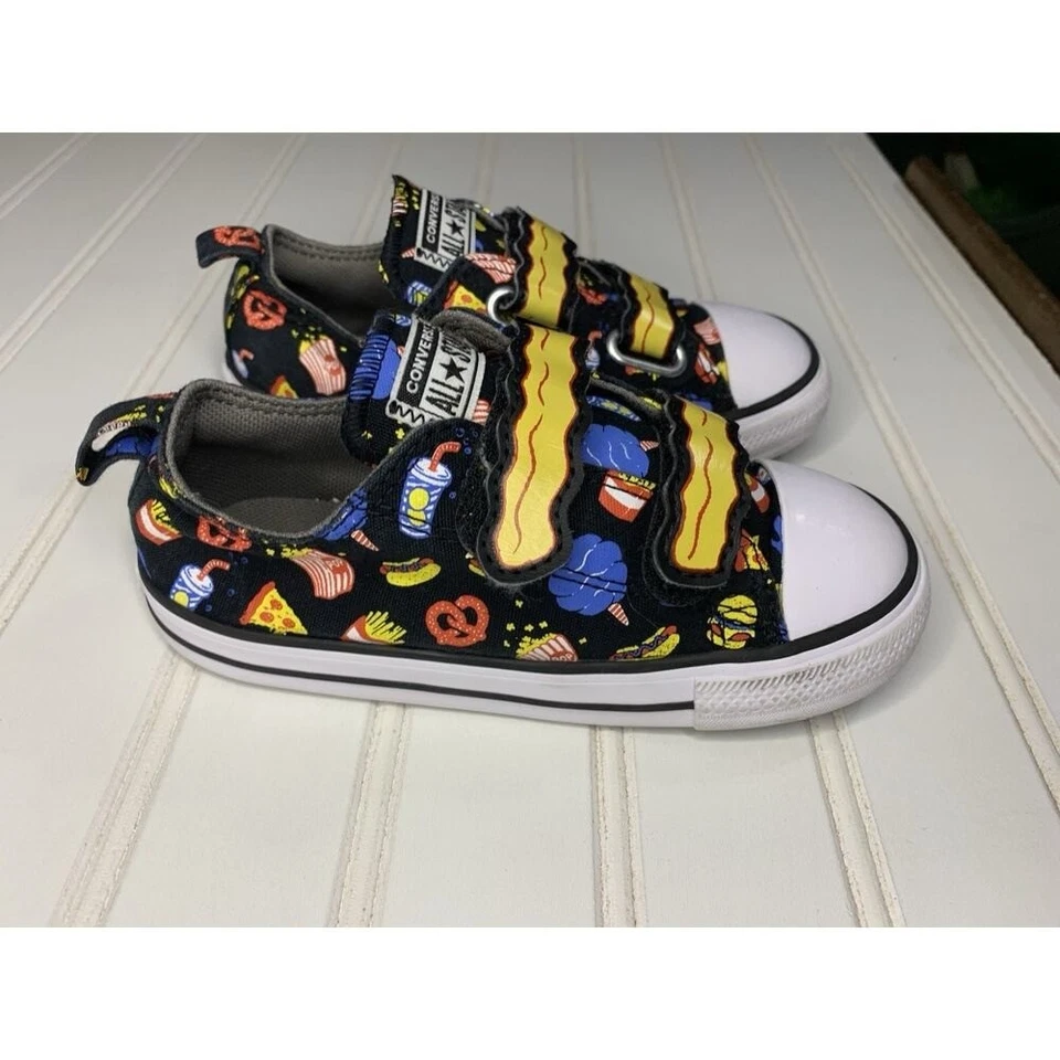 Snacks fáciles de usar Converse Kids Chuck Taylor All Star UNISEX talla 10 niño pequeño Foto 2 de 4