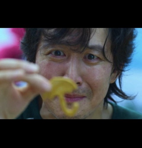NETFLIX Squid Game 2 DALGONA Candy Korea Young Hee, Triangle Randomly 1 Pack - Bild 4 von 4