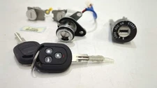 New OEM GM Ignition Switch with Locks Keys 2008-2015 Aveo Swift G3 Vue 96814261