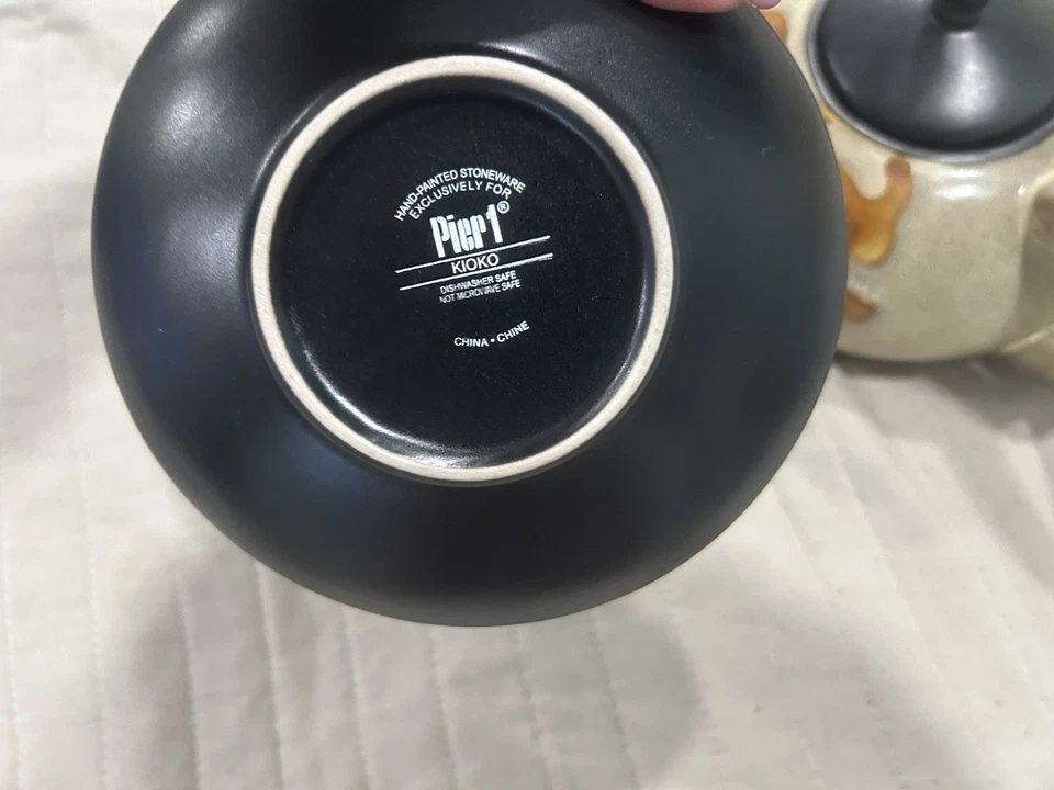 PIER 1 KIOKO TEAPOT AND LID brown Hand Painted Stoneware w/ 2 cups & 4 plates. - Image 4 of 4