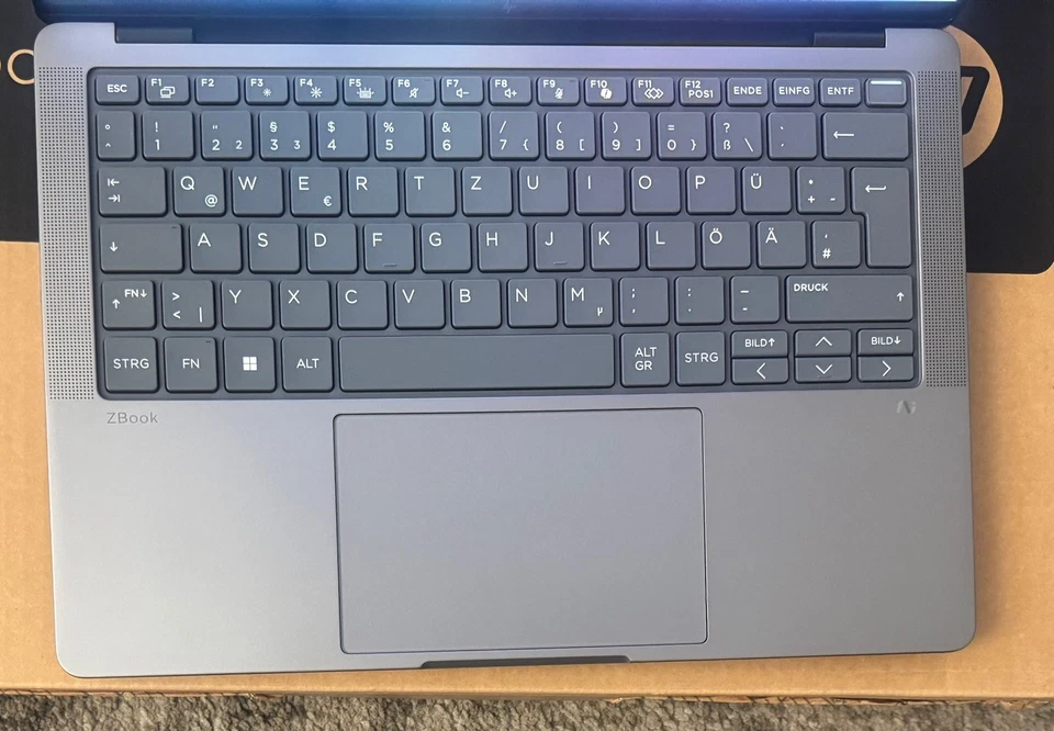 HP ZBook Ultra G1a – 14", AMD Ryzen AI Max+ PRO 395 / 64GB / 1TB / Radeon 8060s - Bild 2 von 3