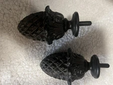 Classic And Traditional Look Pine/blossom Curtain Rod Finials