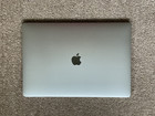 Apple MacBook Pro 2018 15" (NISKA LICZBA CYKLI) - 256 GB, i7 2,2 GHz, 16 GB RAM