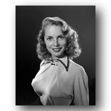 Janet Leigh actress glamorous smiling B&W 8x10 Photo