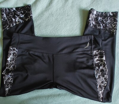 Black Capri/Leggings, Size XL, \