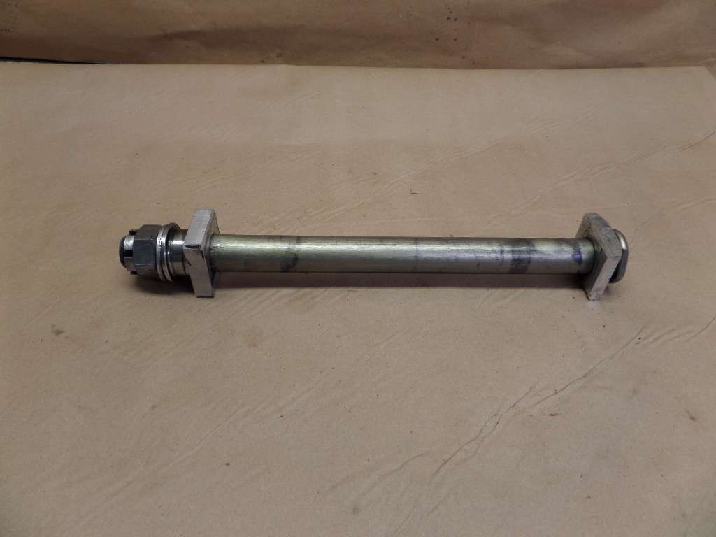 2013 KAWASAKI NINJA ZX-636R REAR WHEEL AXLE | eBay