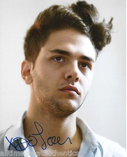 DIRECTOR XAVIER DOLAN SIGNED MOMMY 8X10 PHOTO W/COA CANNES BEST MOVIE WINNER C