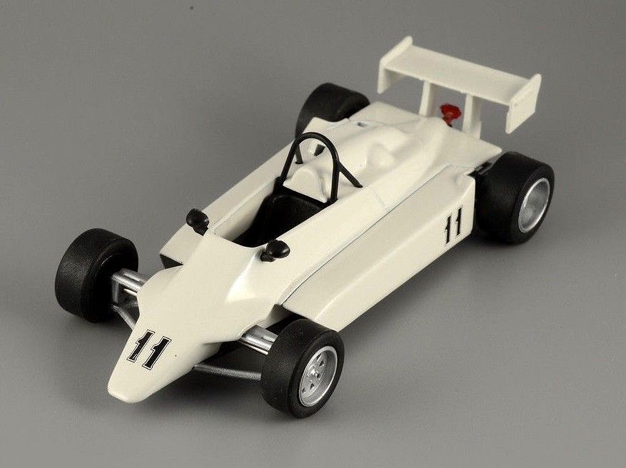 Estonia 21M Main Soviet Racing Car White Diecast Model 1:43 Scale USSR 1980