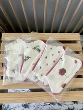 *NIB* Bundle Kyte Baby Bibs Cloud Reindeer Poppies Rainbow Heart Winterberry