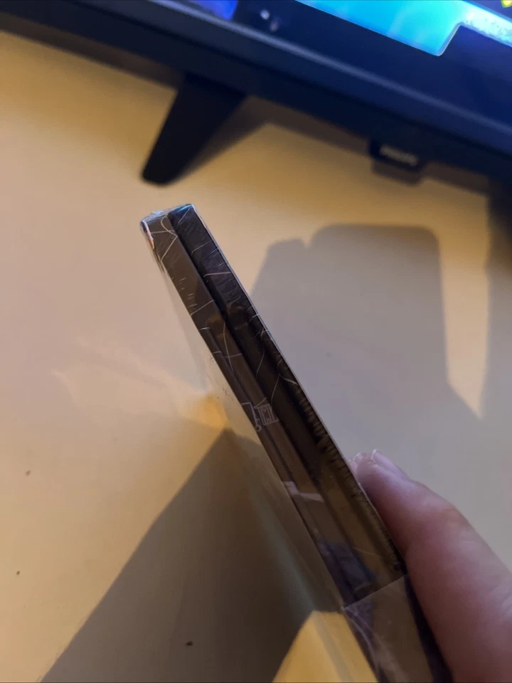 Star Wars Ahsoka: The Complete First Season Steelbook (4K UHD Blu-ray) Damaged - Image 2 of 4