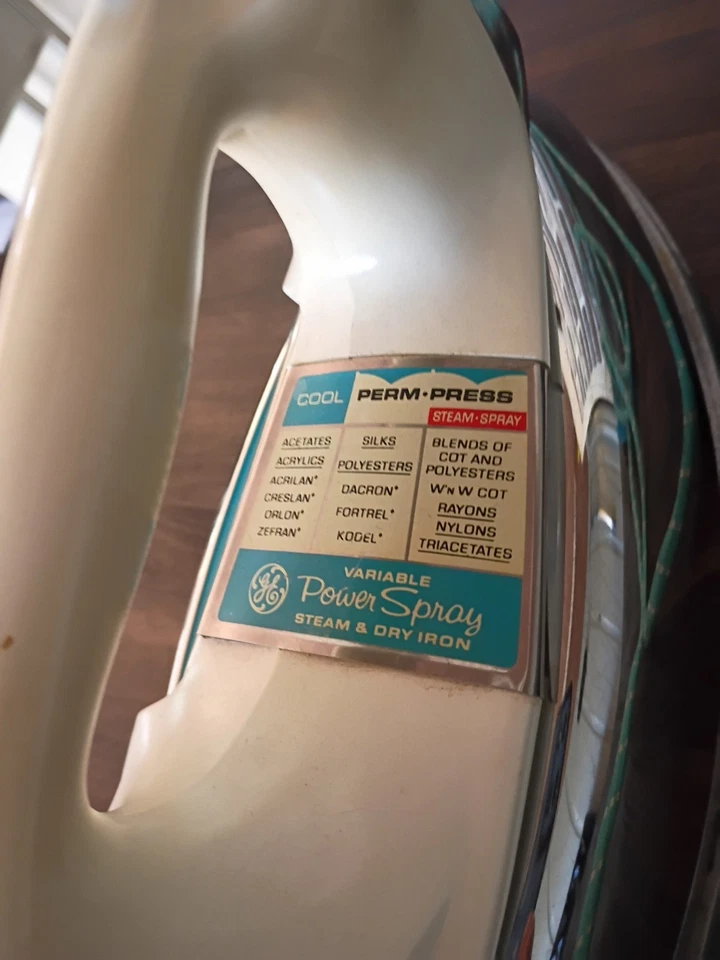 De colección General Electric GE Power Spray Vapor y Plancha Seca Cromo Azul Foto 4 de 4