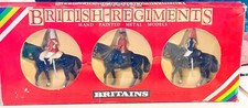 Britains 7233 Her Majesty Queen Ellizabeth Mounted Lifeguard Mounted Horseguard
