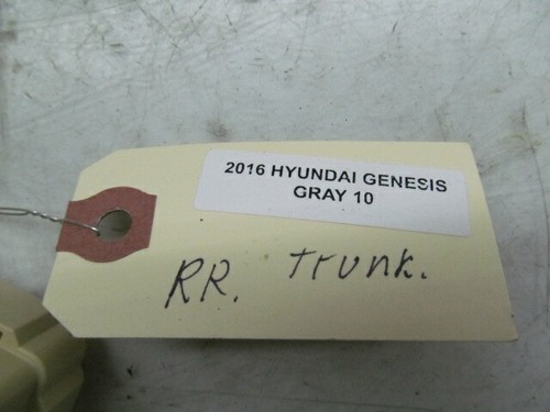 2015-2018 Hyundai Genesis G80 OEM Right Rear Trunk Fuse Box Assembly - Picture 8 of 8