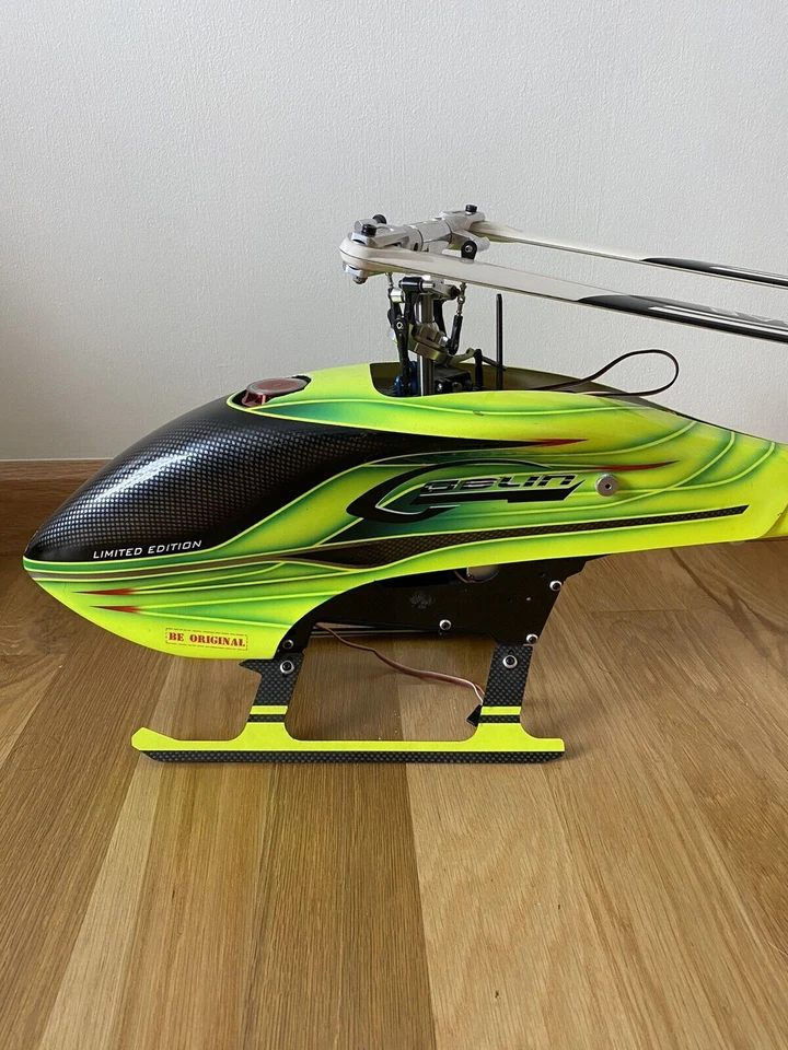 Helicóptero SAB Heli Division Goblin 500 edición limitada con control remoto Foto 4 de 4