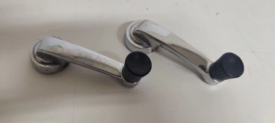 Camioneta Ford 1961-1966 F100 F250 F350 Bronco manivela de ventana interior OEM Foto 3 de 4