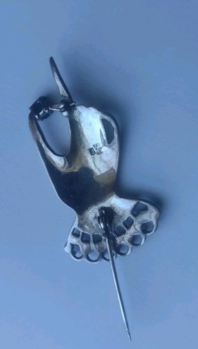Victorian Style Hand Brooch Sterling Silver Demure Elegant Green Stone Figural - Picture 9 of 9