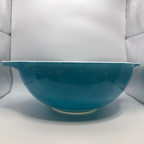 “Horizon Blue” Solid Vintage PYREX #444 4 qt Cinderella Mixing Nesting Bowl
