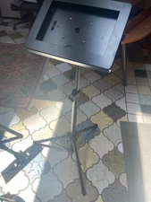 iPad Kiosk Stand
