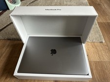 Apple MacBook Pro 13-inch (2020) --Quad-Core I5 16GB RAM 512GB SSD Intel Iris