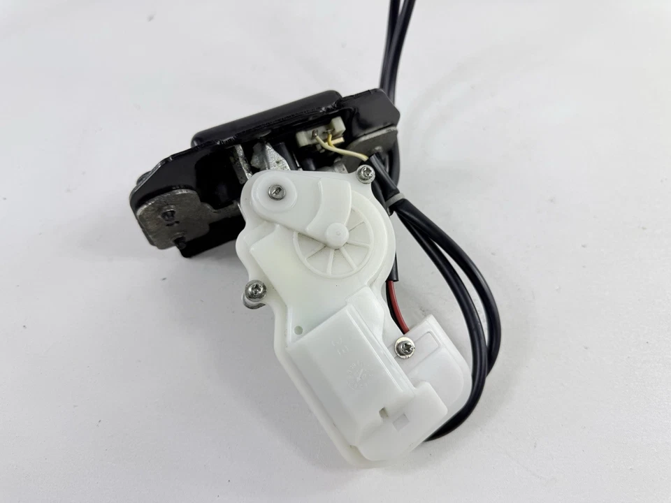 Actuador de bloqueo de pestillo de puerta trasera para maletero Ford Taurus X 2008-2009 8A4Z-7843150-A OEM Foto 4 de 4