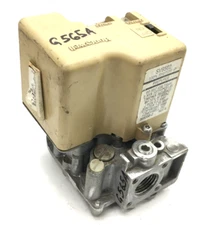 Honeywell Gas Furnace Smart Valve SV9502H2522 in and out 1/2" used #G565A