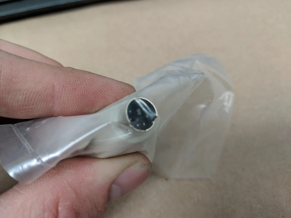 VGA To S-Video Display Adapter (MALE) - Image 4 of 4