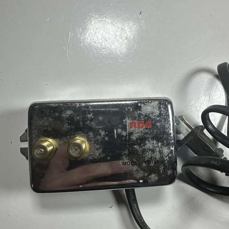 RCA 10dB Amplifier 50-900MHz Model VH100 - Image 2 of 4