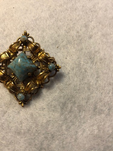 Vintage Blue Stone Glass Gold Tone Brooch Pin KF - Picture 3 of 8
