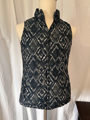 Ascend Women s Size Small Puffer Winter Vest. Pockets. Full Zip