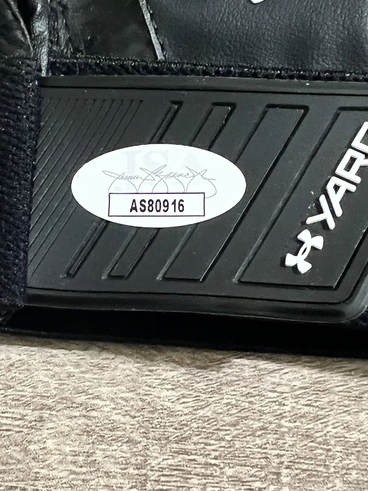 2018 MLB Seattle Mariners Dee Gordon Signed Batting Gloves Under Armour Yard JSA - Image 4 of 4