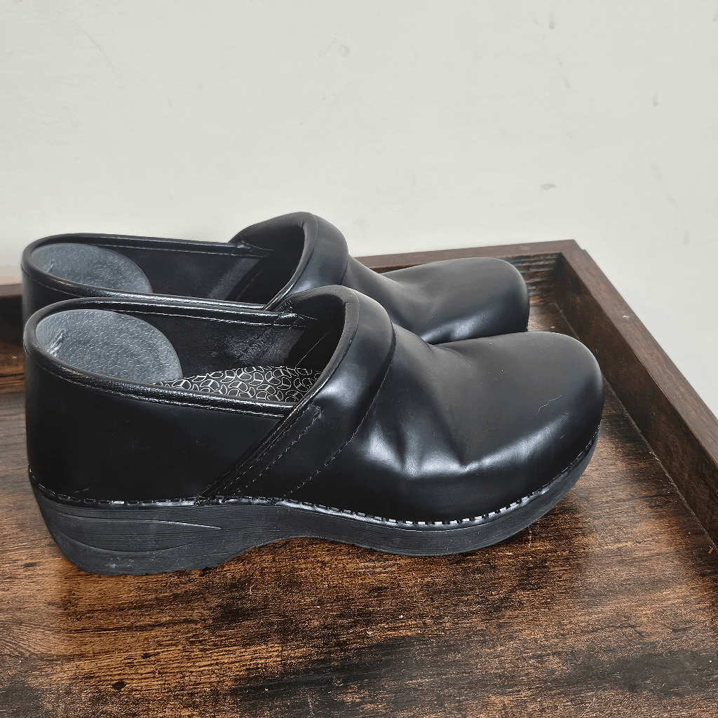 Shoe Brands Dansko Women's Nursing Shoes Josey Slip-Resistant