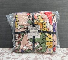 Vera Bradley Essential Throw Blanket - Coastal Wildflowers