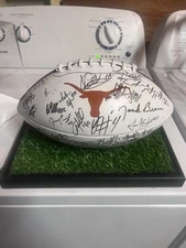 2004-2005 Texas Longhorns team signed Football National Champs